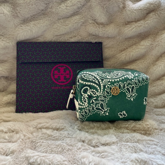 Tory Burch Robinson small makeup pouch - Picture 2 of 5